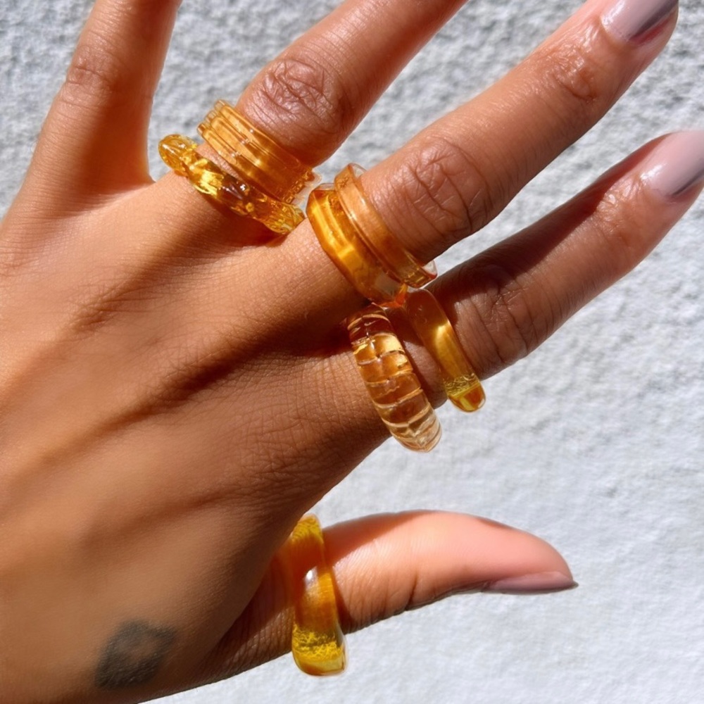 Earth bound rings (cognac)